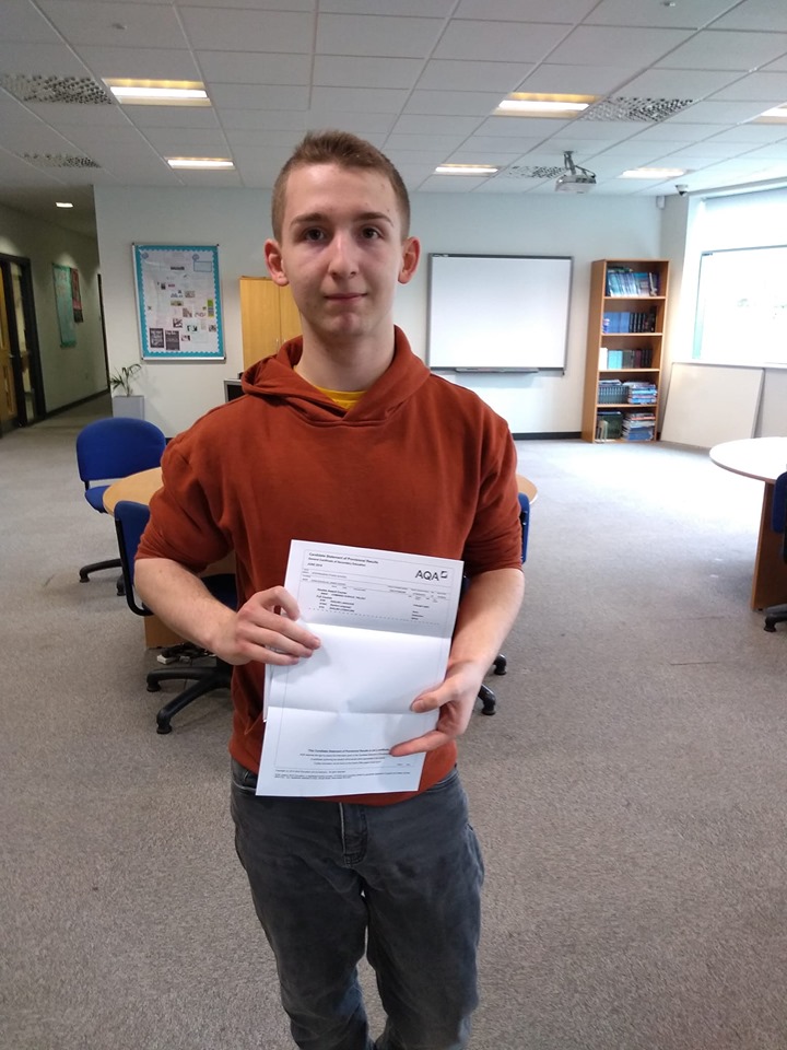 gcse-results-day-aug-2019